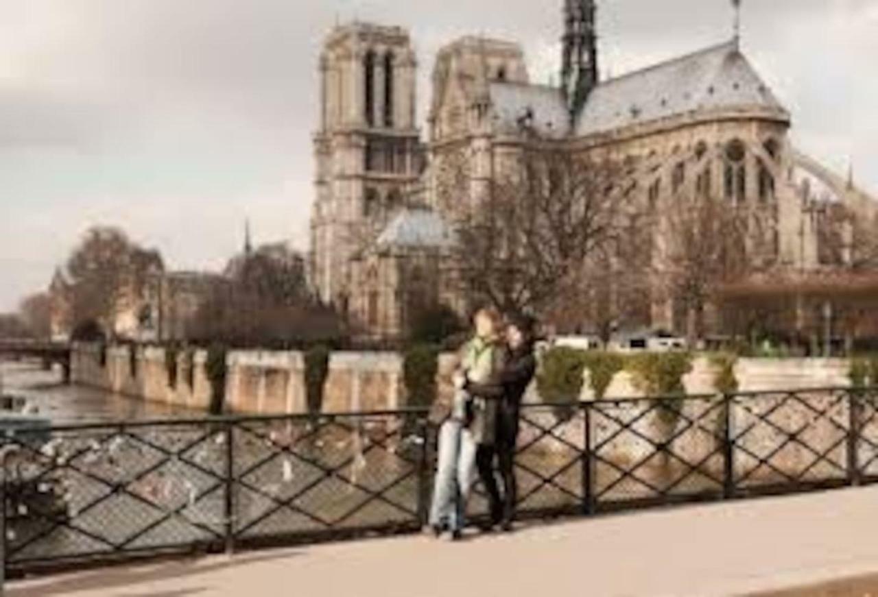Charmant Studio Equipe Proche Paris Et Versailles シャビル エクステリア 写真
