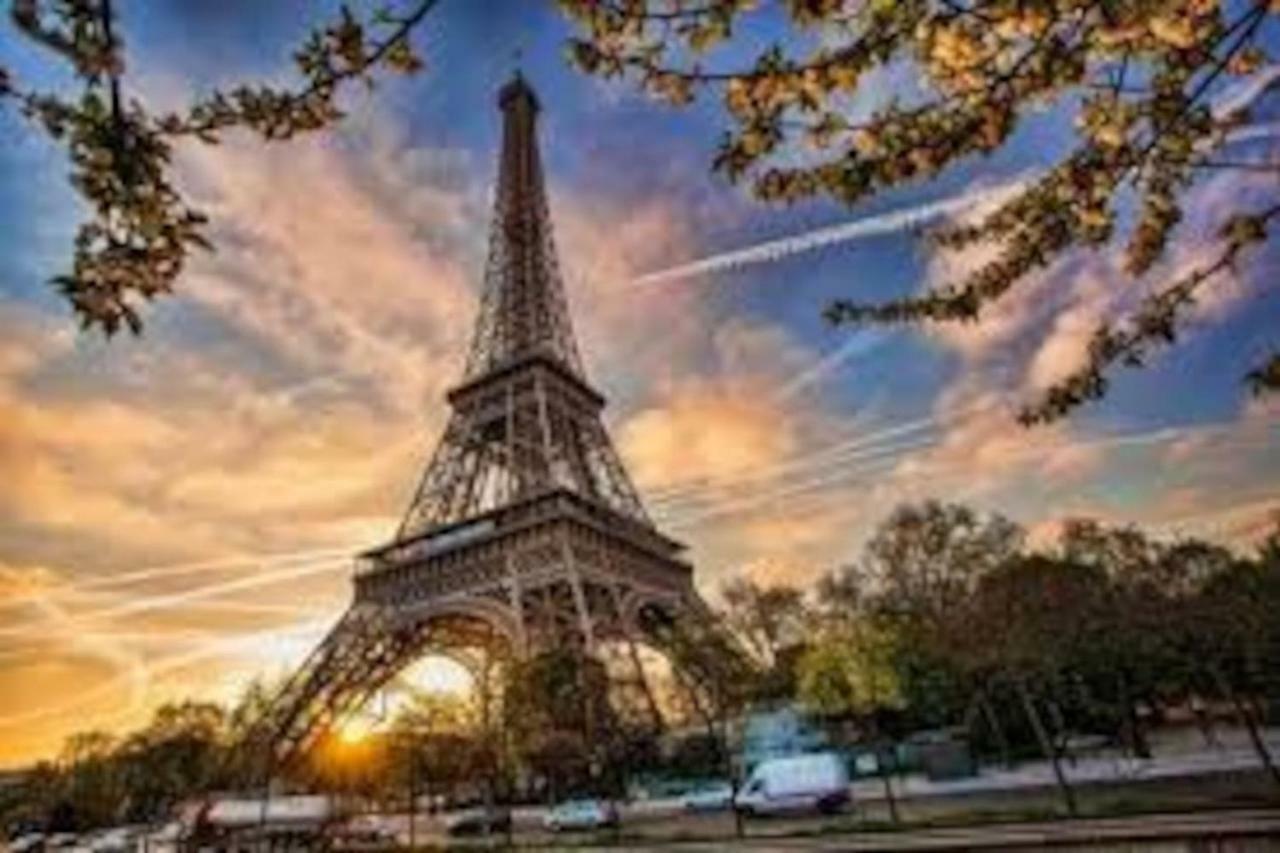 Charmant Studio Equipe Proche Paris Et Versailles シャビル エクステリア 写真